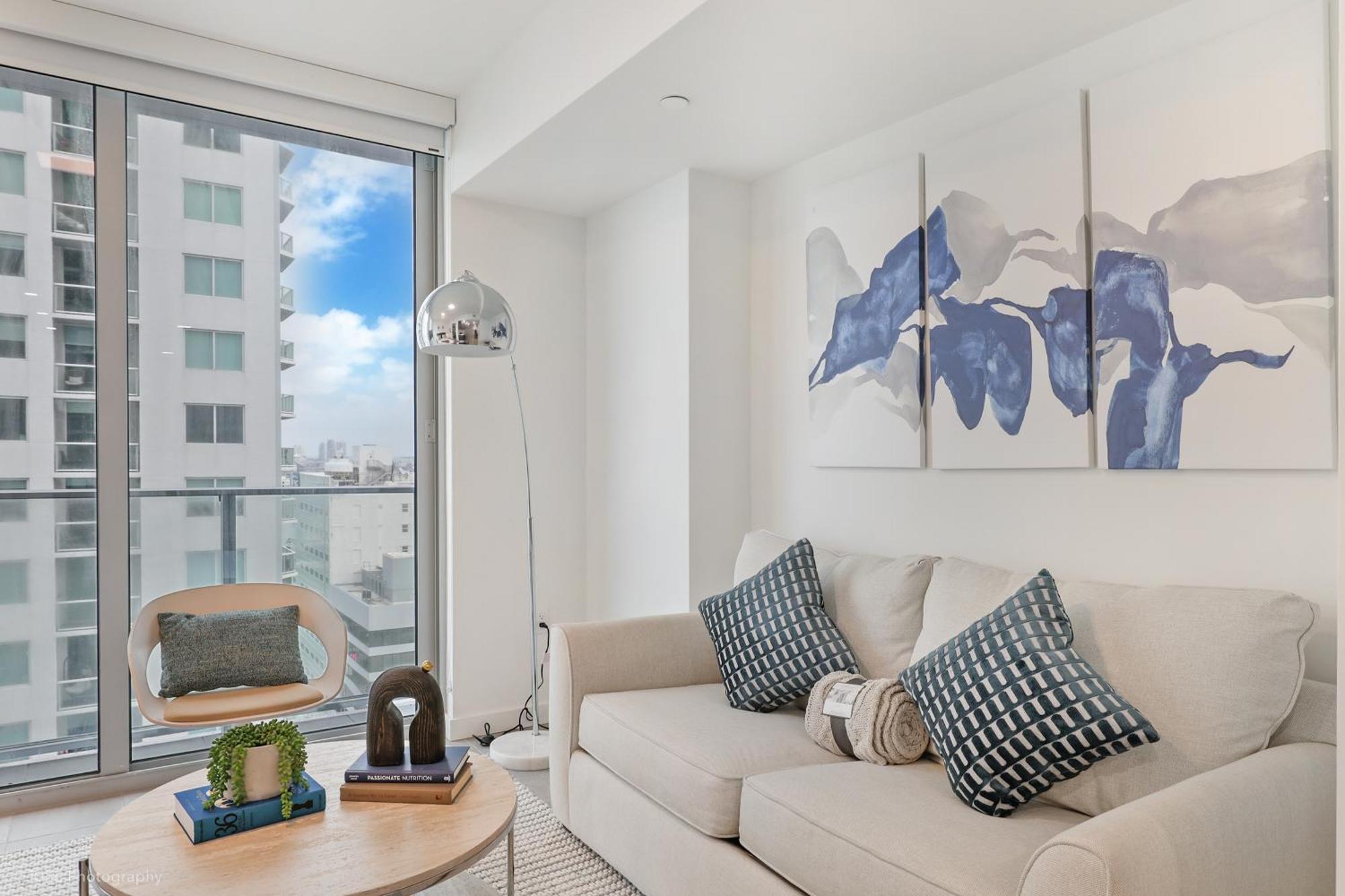 Apartment Modern Luxe Studio In Downtown Miami With Rooftop Pool And Gym