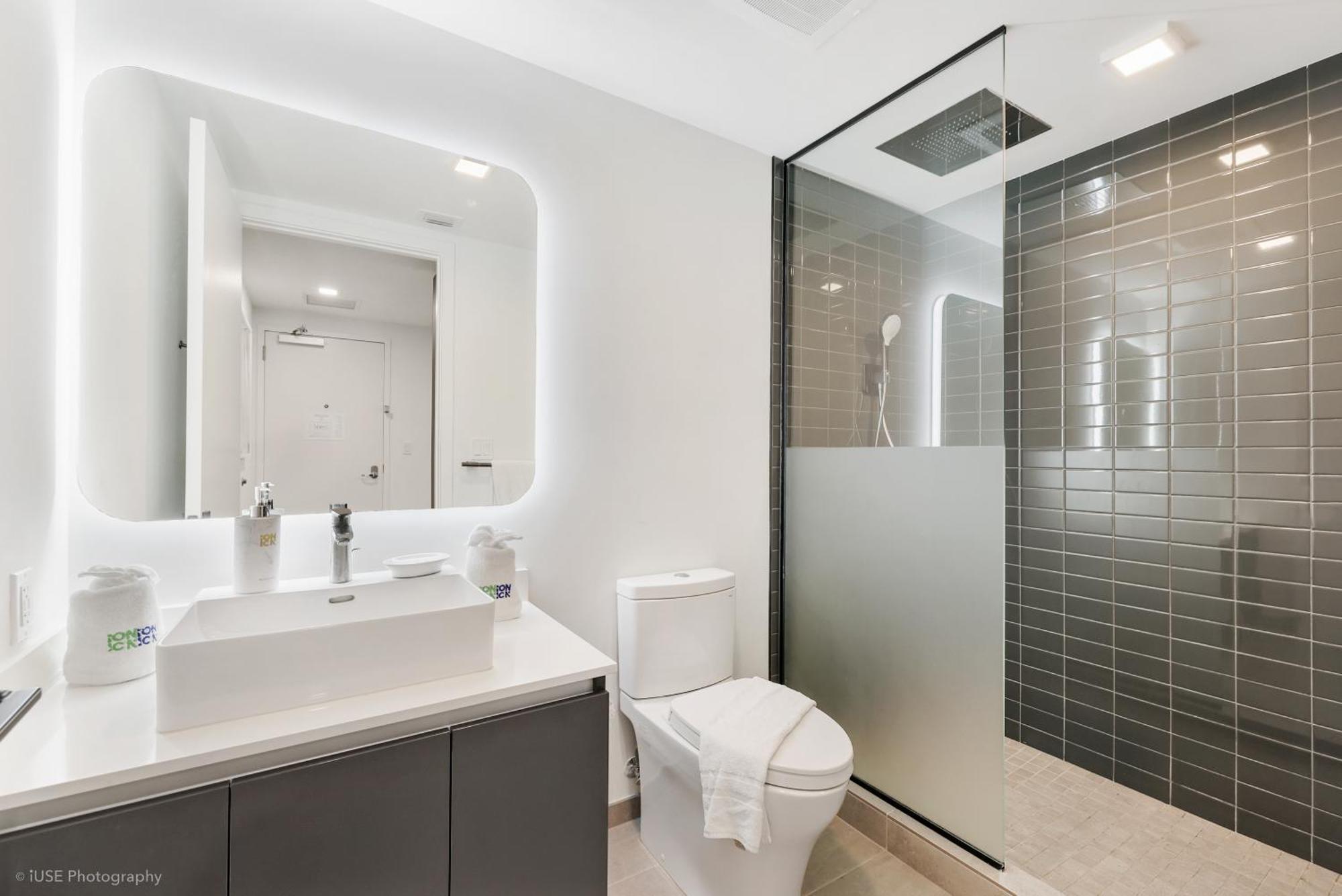 Apartment Modern Luxe Studio In Downtown Miami With Rooftop Pool And Gym